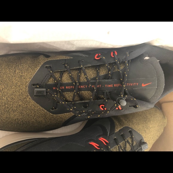 Nike Zoom Strike 2 Shield Men's Running Shoe. 8.5 - Picture 6 of 8